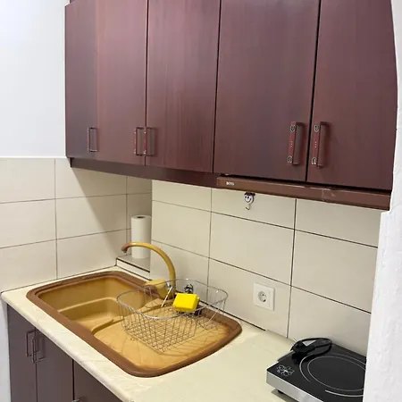Center Apartment *