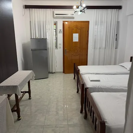 Center Apartment *